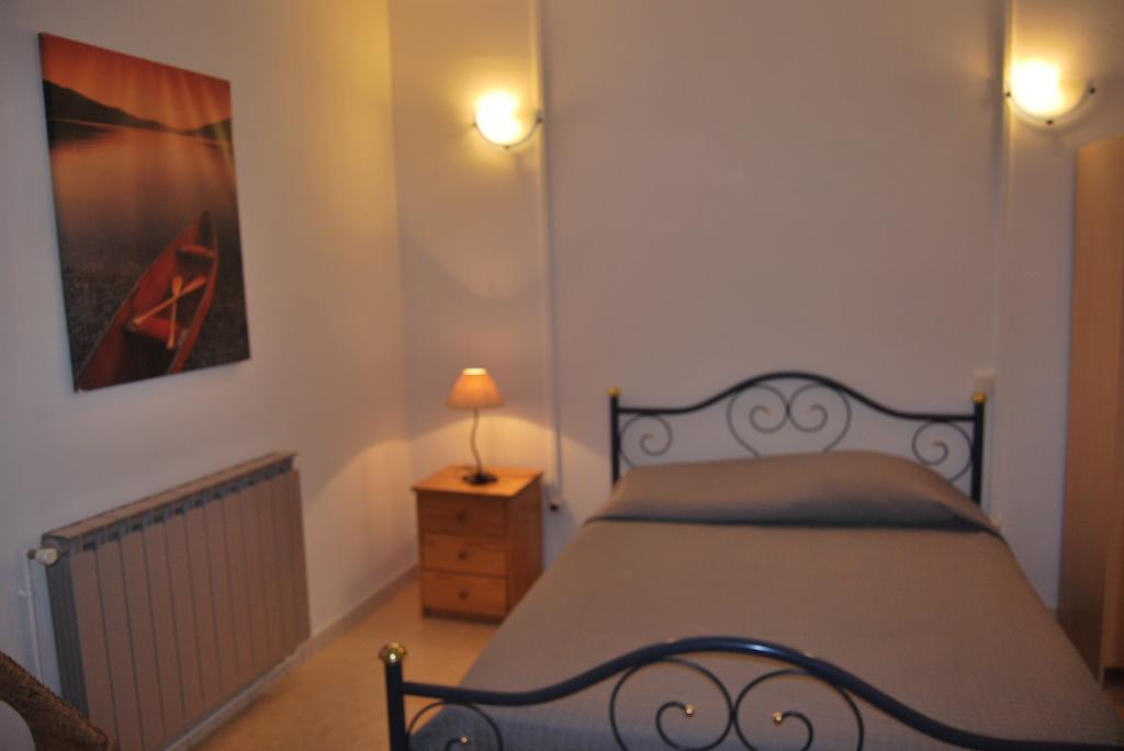 Hotel Restaurant Le Central Balaruc-les-Bains Room photo